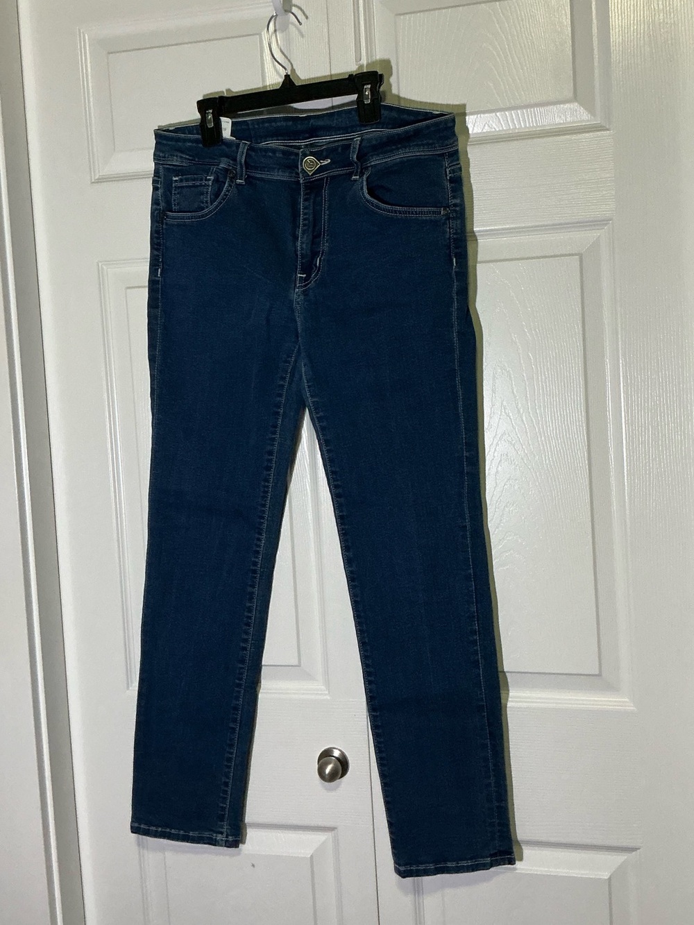 Dolce & Gabbana Straight Dark Blue Jeans size 32 run small